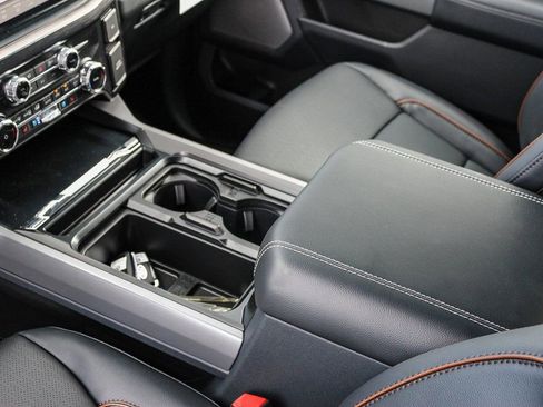 New 2026 Ford F250 Lariat w/ Black Appearance Package image 22