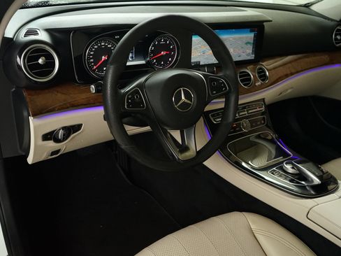Used 2017 Mercedes-Benz E 300 image 2