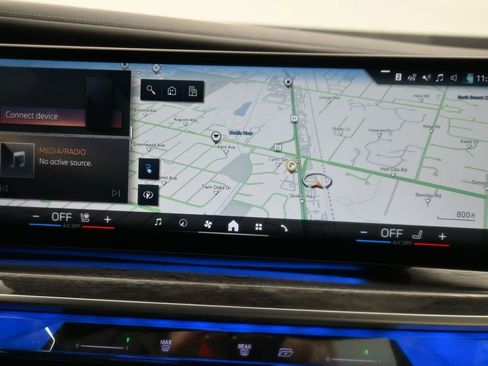 Used 2023 BMW i7 xDrive60 w/ Executive Package 2 image 14