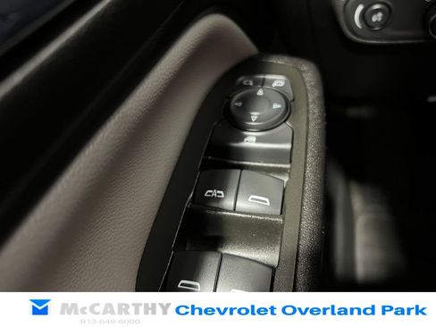 Used 2024 Chevrolet Equinox LS w/ Midnight Edition FWD image 16