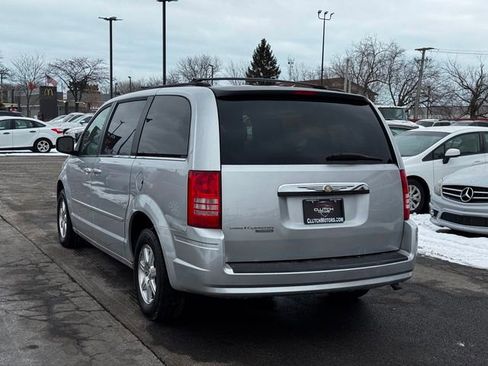 Used 2008 Chrysler Town & Country Touring w/ Flexible Seating Group image 8