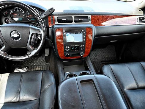 Used 2009 Chevrolet Silverado 2500 LTZ AWD/4WD image 16