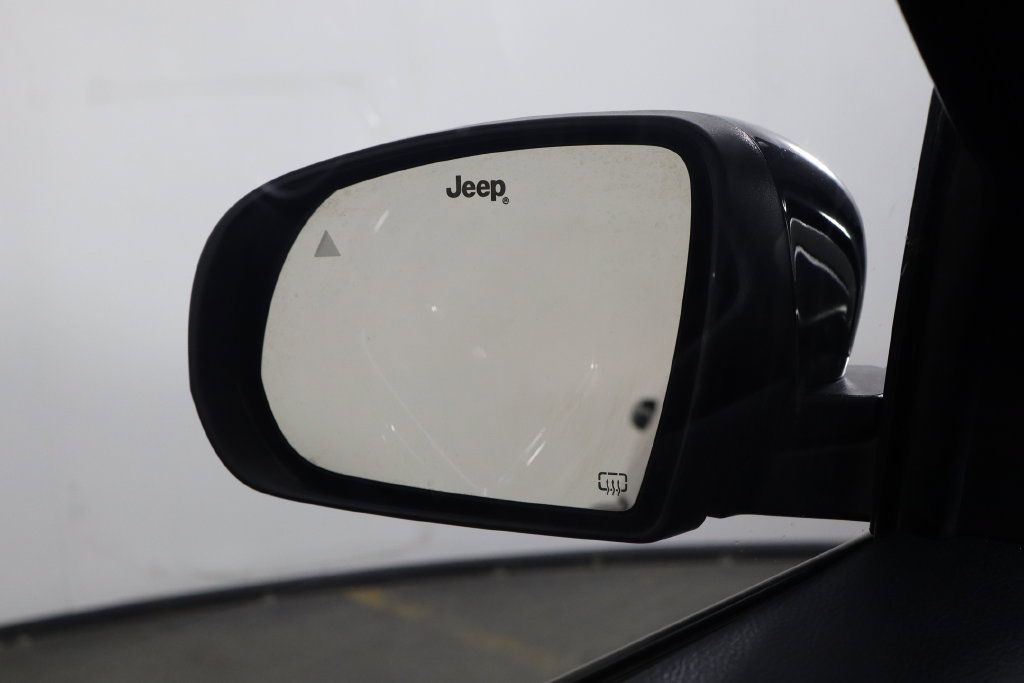 Used 2021 Jeep Compass Limited w/ Sun and Sound Group AWD/4WD image 44