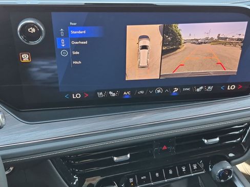 New 2026 Chevrolet Tahoe Premier w/ Sun And Tow Package AWD/4WD image 15