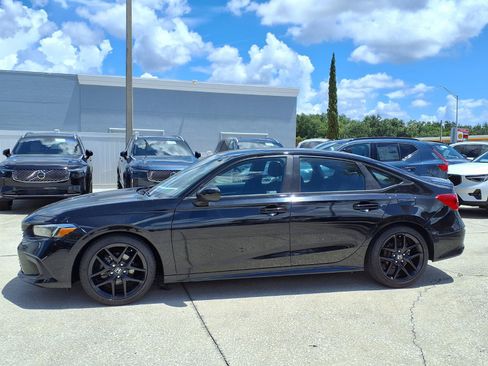Used 2022 Honda Civic Sport image 4