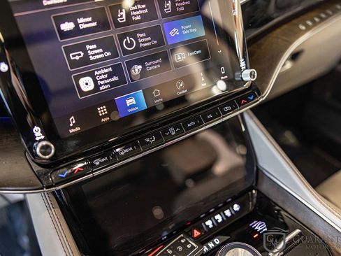 Used 2022 Jeep Grand Wagoneer Series II w/ Premium Group II image 40