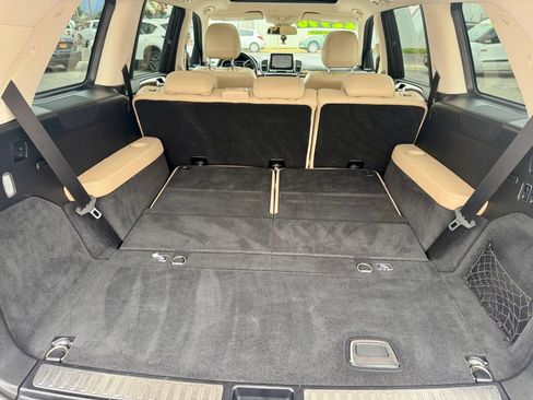 Used 2019 Mercedes-Benz GLS 450 4MATIC image 26