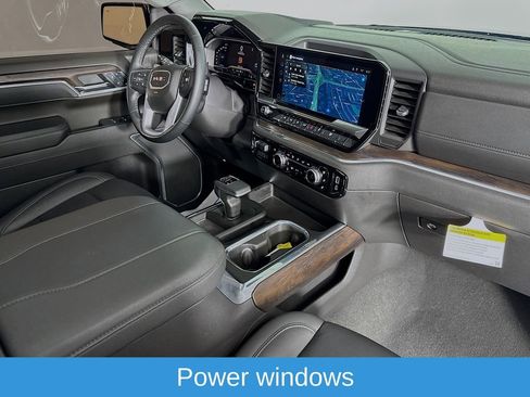 Used 2025 GMC Sierra 1500 SLT image 39