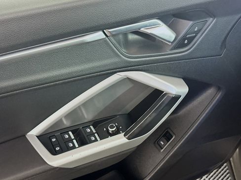 Used 2021 Audi Q3 2.0T Premium w/ Convenience Package image 15