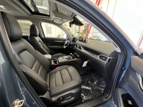 Used 2025 MAZDA CX-5 Carbon Edition image 19
