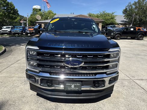 Used 2025 Ford F250 Lariat w/ Lariat Ultimate Package AWD/4WD image 2