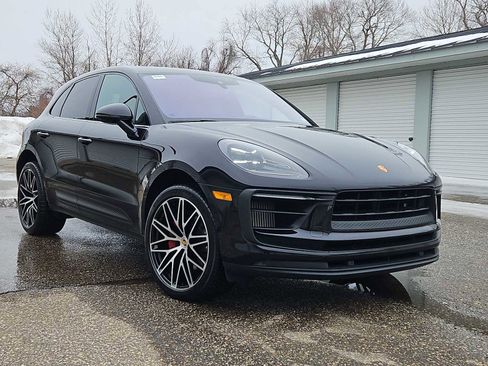 Used 2022 Porsche Macan S image 9