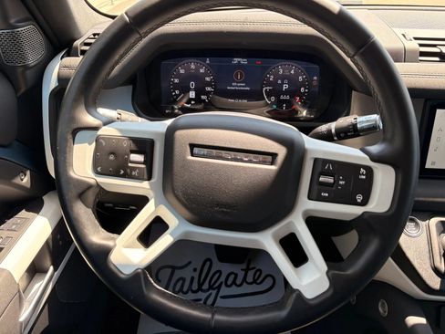 Used 2020 Land Rover Defender 110 SE AWD/4WD image 17