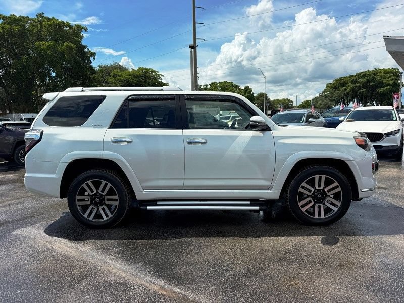 Used 2016 Toyota 4Runner Limited AWD/4WD image 4