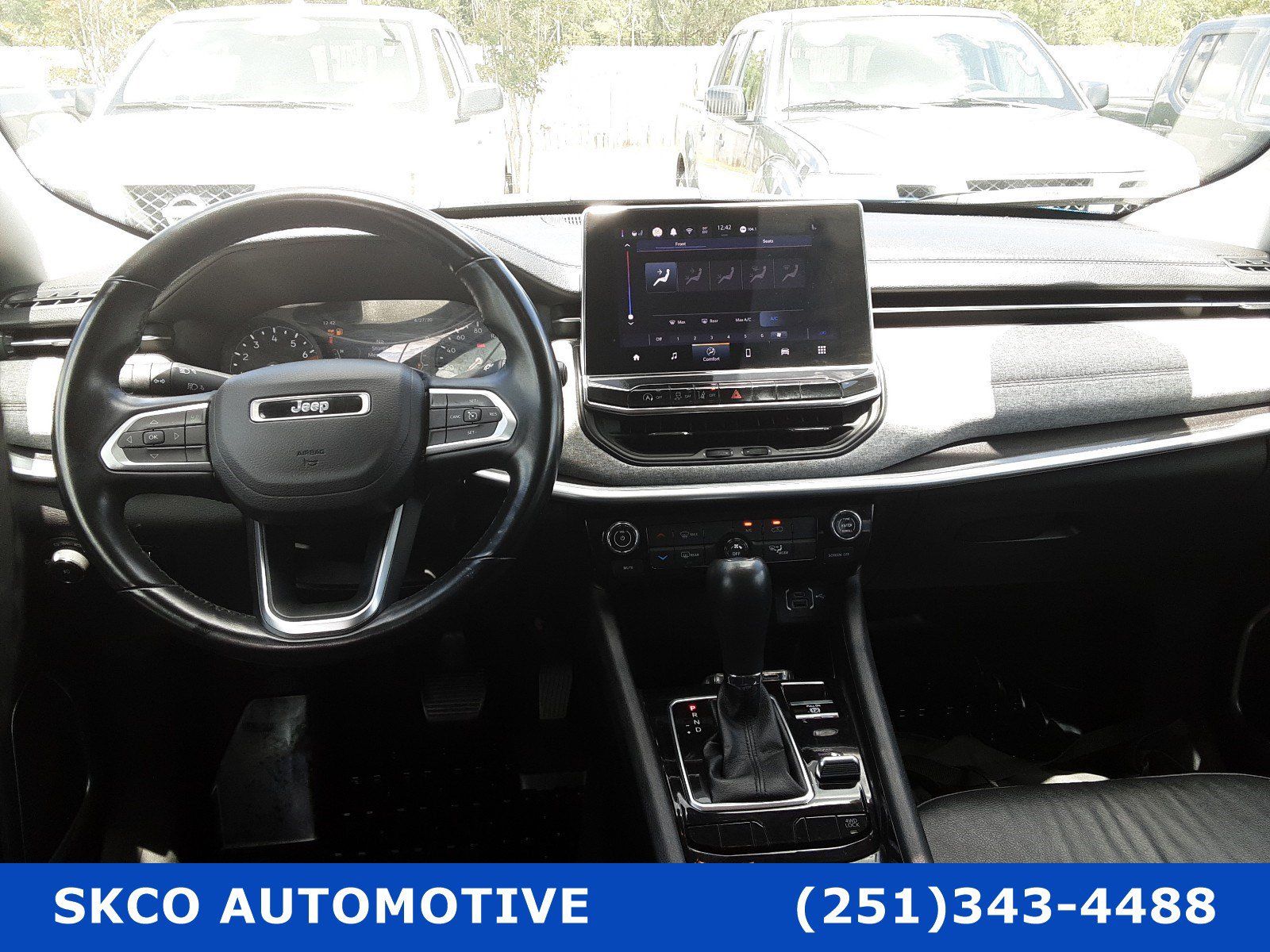 Used 2022 Jeep Compass Latitude w/ Mopar Graphics Package AWD/4WD image 15