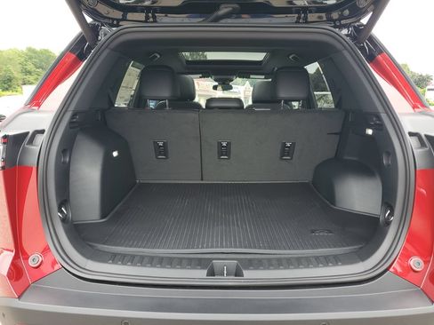 New 2026 Chevrolet Equinox LT w/ Convenience Package II AWD/4WD image 7