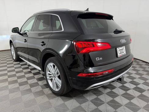 Used 2018 Audi Q5 2.0T Premium Plus w/ Premium Plus Package AWD/4WD image 3