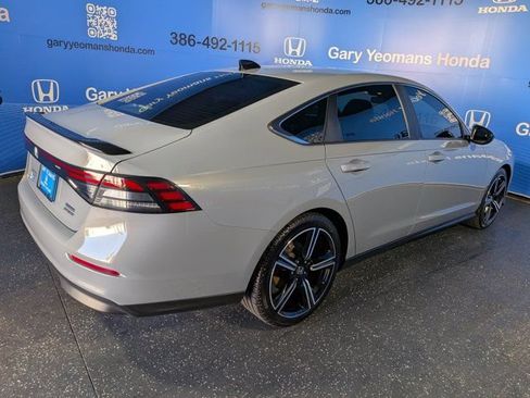 Used 2023 Honda Accord Sport image 4