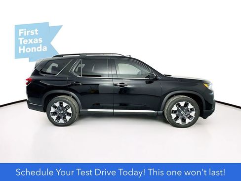 New 2026 Honda Pilot Touring image 9