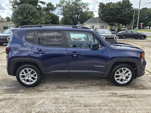 Used 2021 Jeep Renegade Latitude w/ Luxury Group I FWD image 5