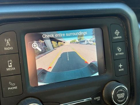 Used 2021 Jeep Gladiator Sport AWD/4WD image 12