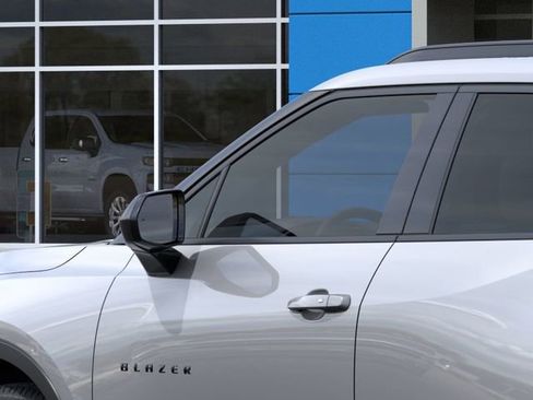 New 2026 Chevrolet Blazer LT w/ Convenience Package FWD image 12