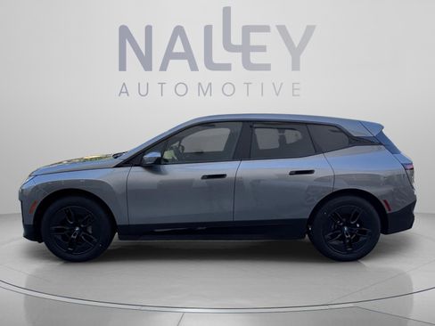 Used 2024 BMW iX xDrive50 AWD/4WD image 2