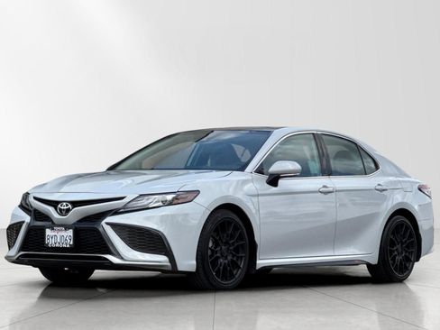 Used 2022 Toyota Camry XSE w/ TRD Appearance Package (TMS) FWD image 7