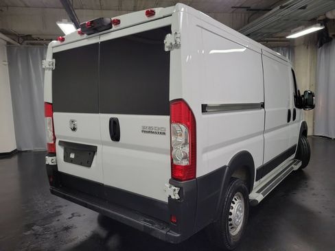 Used 2025 RAM ProMaster 2500 w/ U-Haul Equipment Group FWD image 8