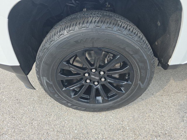 Used 2022 GMC Canyon Elevation Standard RWD image 10