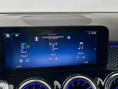 New 2026 Mercedes-Benz GLB 250 GLB 250 image 15