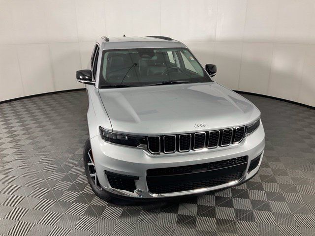 Used 2023 Jeep Grand Cherokee L Limited AWD/4WD image 42