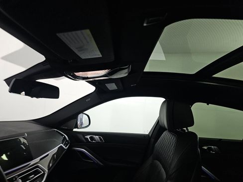 Used 2023 BMW X6 M50i w/ Executive Package image 9