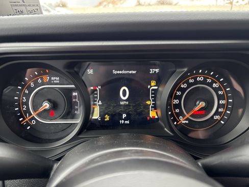 New 2026 Jeep Gladiator Mojave image 31