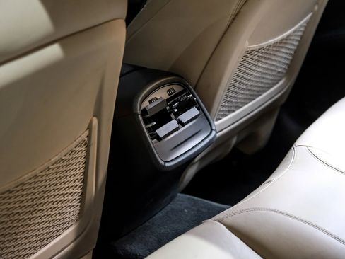 Used 2016 Maserati Ghibli image 43