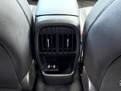 Used 2024 Hyundai Kona Limited AWD/4WD image 14