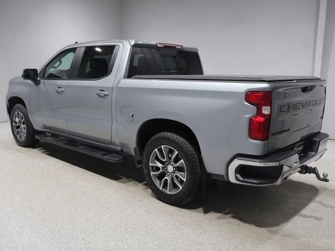 Used 2024 Chevrolet Silverado 1500 LT w/ Z71 Off-Road Package AWD/4WD image 6