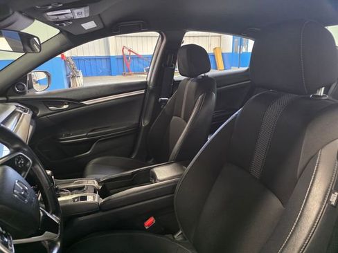 Used 2020 Honda Civic Sport image 23