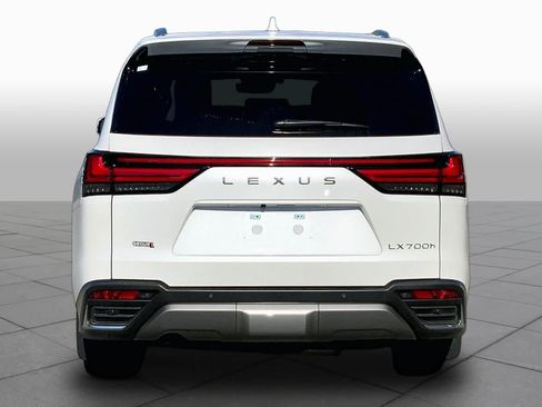 Certified 2026 Lexus LX 700h Luxury w/ Accessory Package (Z1) AWD/4WD image 5