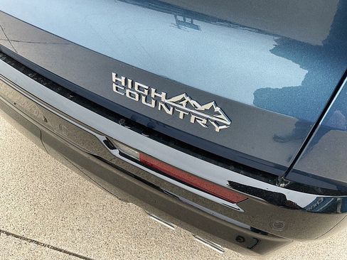 New 2026 Chevrolet Traverse High Country image 10