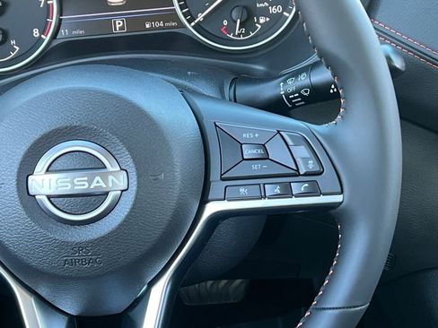 Used 2025 Nissan Sentra SR image 17