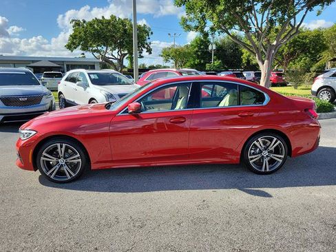 Used 2021 BMW 330i Sedan w/ Premium Package image 2