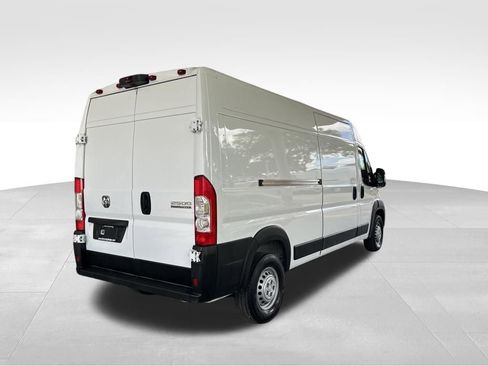 Used 2025 RAM ProMaster 2500 w/ Convenience Group FWD image 3