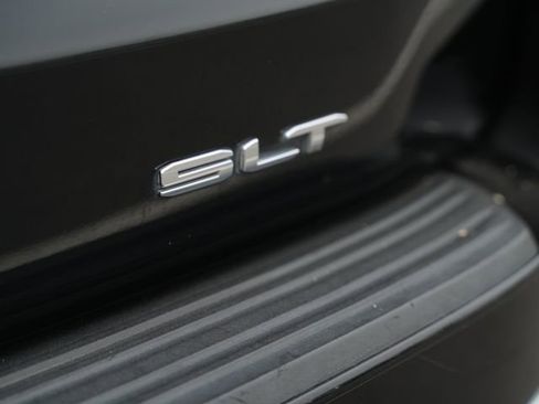 Used 2022 GMC Yukon XL SLT w/ SLT Premium Package AWD/4WD image 46