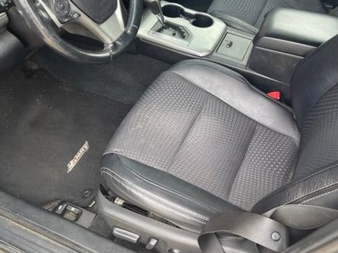 Used 2014 Toyota Camry SE FWD image 5