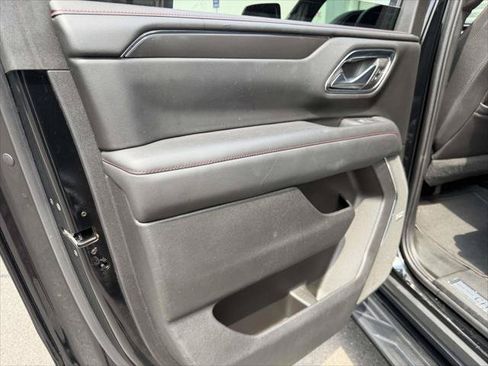 Used 2023 Chevrolet Suburban RST w/ Luxury Package AWD/4WD image 14