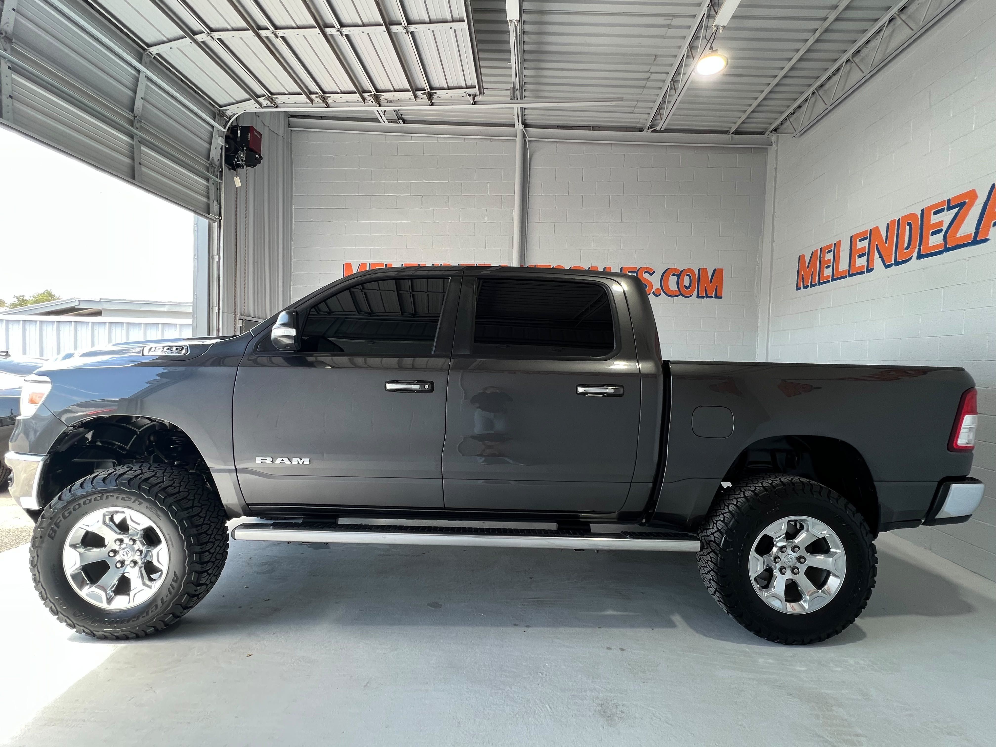 Used 2019 RAM 1500 Big Horn AWD/4WD image 2