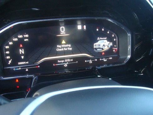 Used 2022 GMC Sierra 1500 SLT w/ SLT Convenience Package image 11