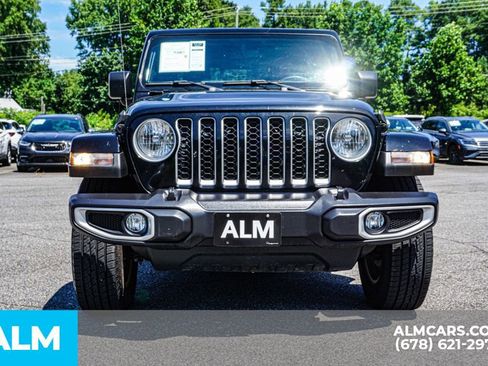 Used 2023 Jeep Gladiator Overland image 10