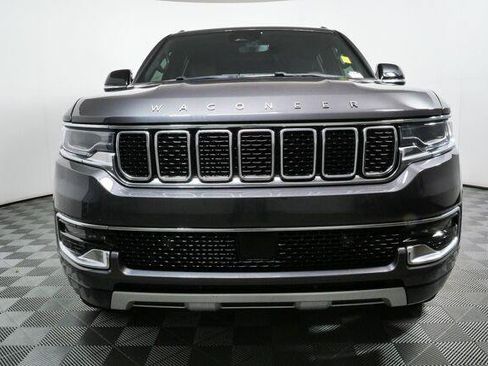 Used 2025 Jeep Wagoneer Series II w/ Premium Group I AWD/4WD image 4